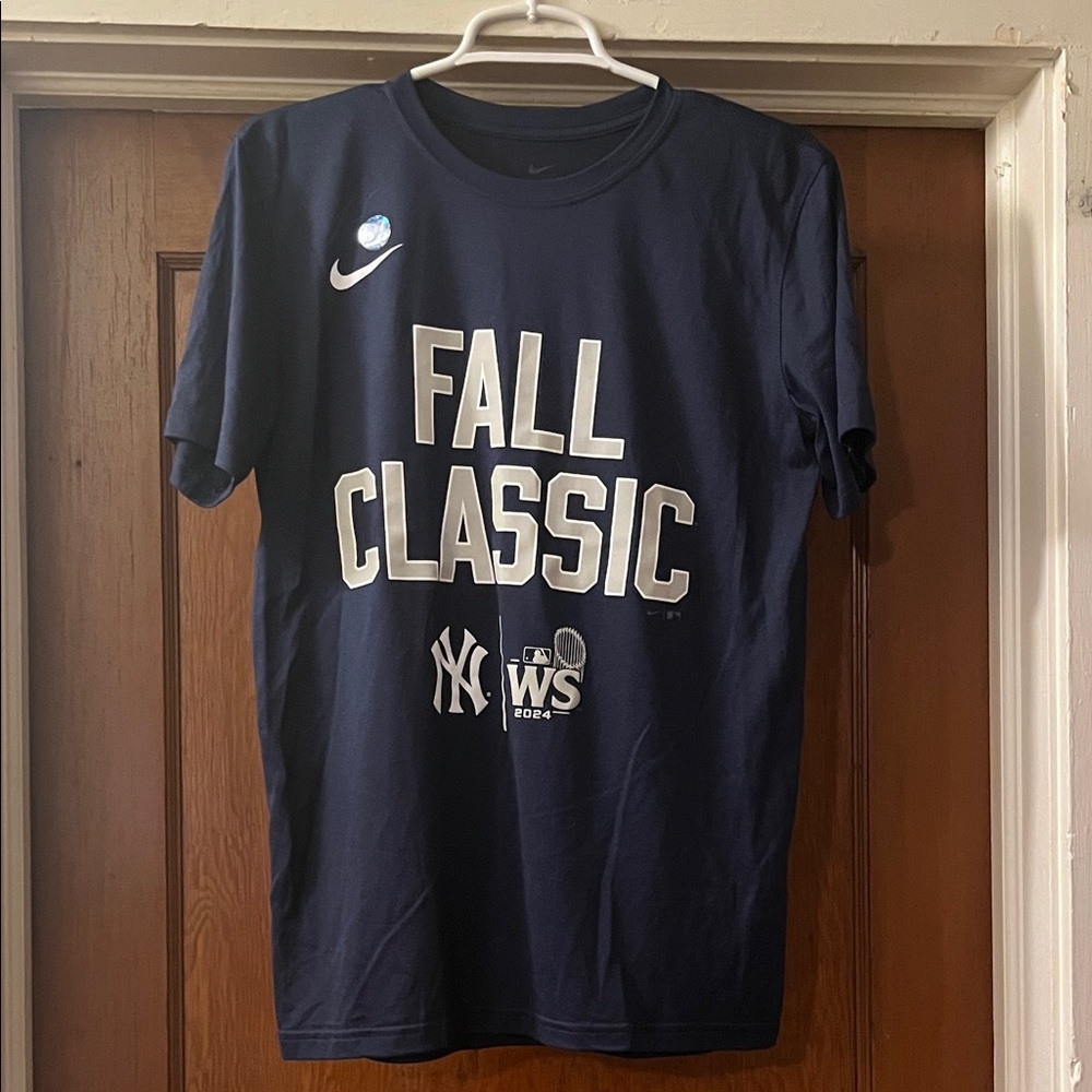 NY Yankees NWOT Nike Navy WS Fall Classic Tee